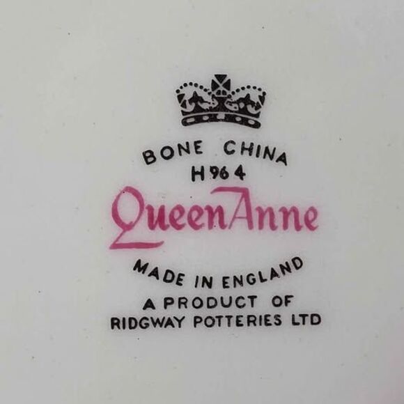 Queen Anne Teacup and Saucer Pink Roses Vintage - Picture 8 of 9